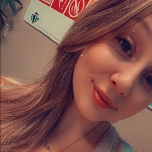 Meet your Posher, Katrina